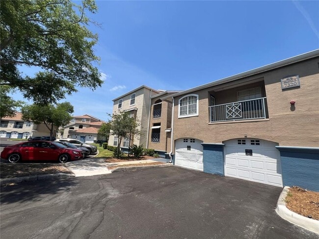 7320 Westpointe Blvd in Orlando, FL - Building Photo - Building Photo