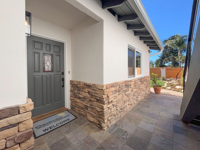 1191 Balour Dr in Encinitas, CA - Building Photo - Building Photo