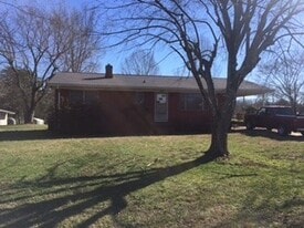 1008 Sides St in Rockwell, NC - Building Photo