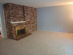 5061 Bonniemae Way in Sacramento, CA - Building Photo - Building Photo