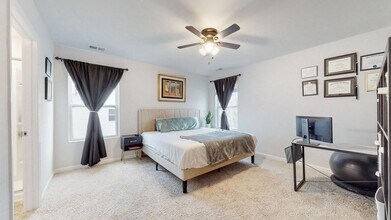 5059 Hunters Village Dr in Lebanon, TN - Building Photo - Building Photo