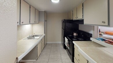 Cerca Demi Apartments in Houston, TX - Building Photo - Building Photo