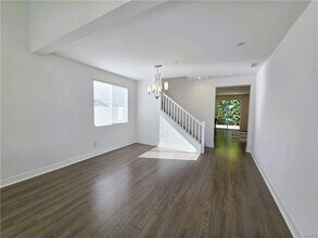 6747 Rhea Ct in Los Angeles, CA - Building Photo - Building Photo