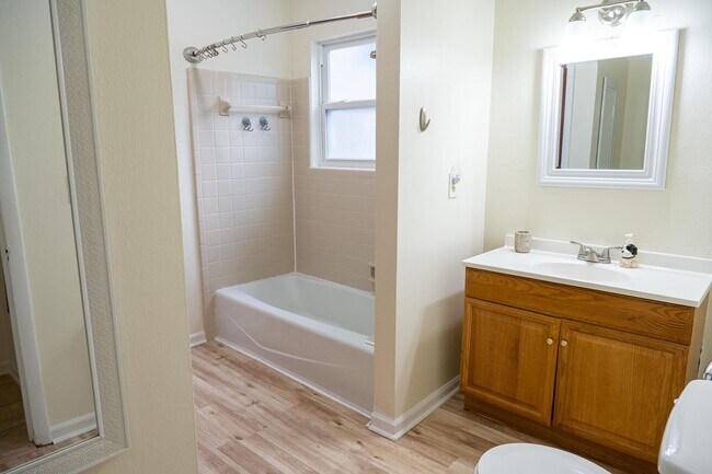 3422 Orlando Dr-Unit -3422 Orlando Drive - 3 in Tallahassee, FL - Building Photo - Building Photo