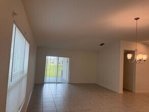 711 Scrub Oak Hammock Rd in Davenport, FL - Building Photo - Building Photo
