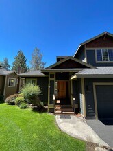 5034 Swallow Ct in Klamath Falls, OR - Building Photo - Building Photo