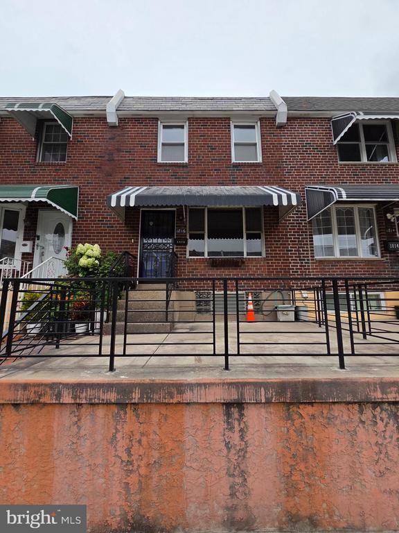 property at 1816 S 29th St