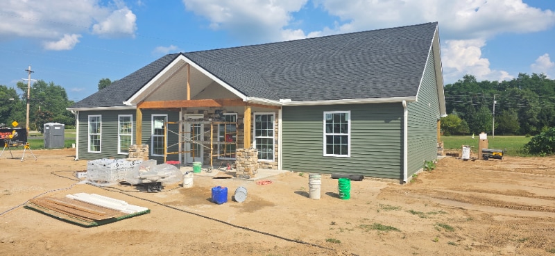 2975 E Valley Rd in Adrian, MI - Building Photo