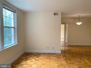 26 S Old Glebe Rd in Arlington, VA - Foto de edificio - Building Photo