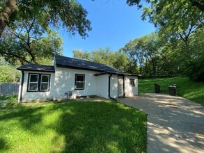 3515 Athlone Ave in Sioux City, IA - Building Photo - Building Photo