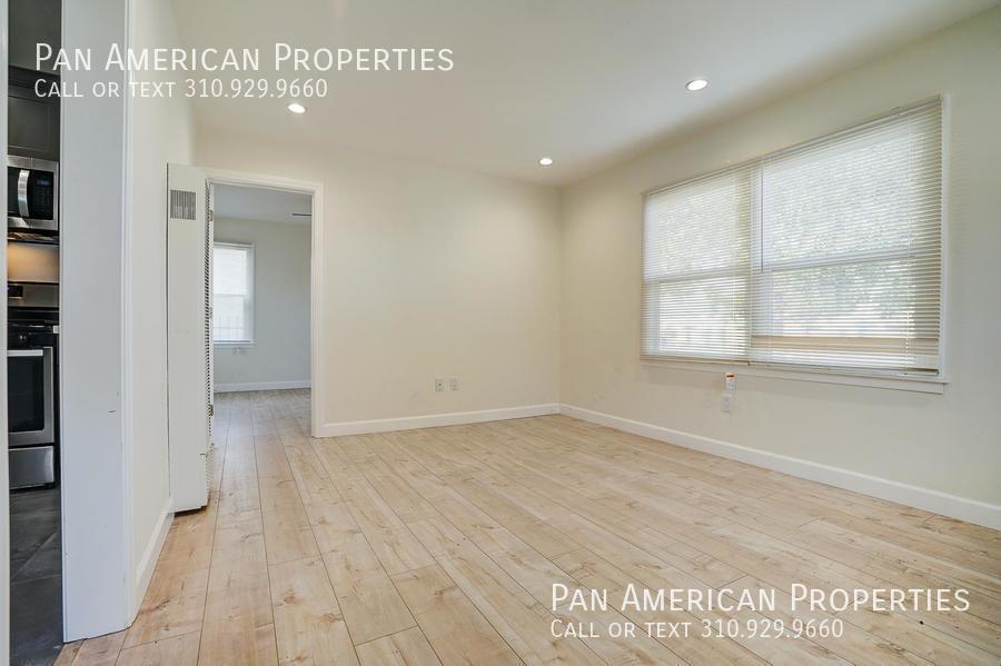 1749 Cedar Ave in Long Beach, CA - Building Photo