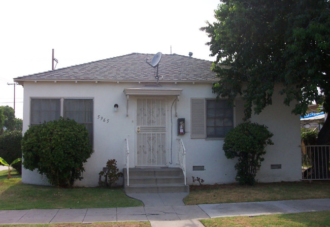 2471 Belgrave Ave in Huntington Park, CA - Building Photo - Other