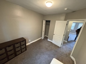 911 St Dunstans Rd in Baltimore, MD - Building Photo - Building Photo