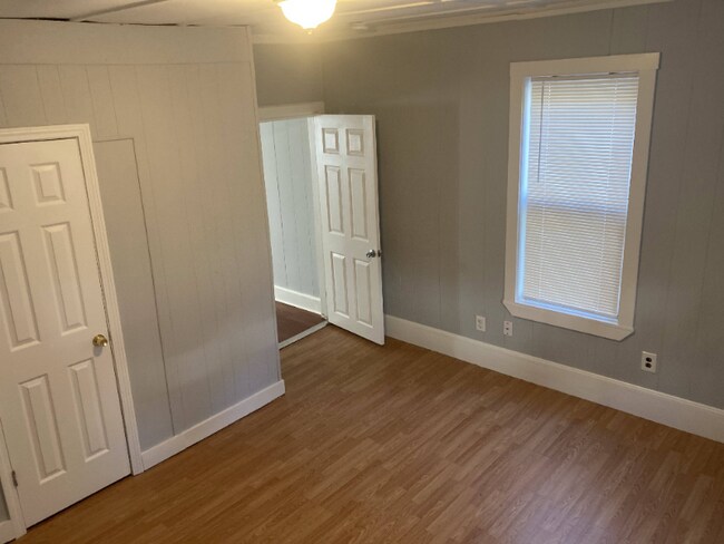 18 Pentucket St-Unit -Unit 1 in Haverhill, MA - Foto de edificio - Building Photo