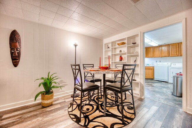 35 Upham St in Lakewood, CO - Building Photo - Building Photo