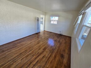 588 1/2 McIntosh St in Chula Vista, CA - Building Photo - Building Photo