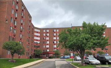 27 Mt Vernon St in Worcester, MA - Building Photo - Building Photo