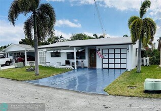 4212 NW 47th St in Tamarac, FL - Foto de edificio - Building Photo