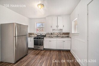708 Harrison St in Kalamazoo, MI - Building Photo - Building Photo