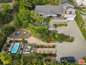 30119 Harvester Rd in Malibu, CA - Building Photo - Building Photo