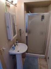 2710 W Giddings St in Chicago, IL - Building Photo - Building Photo