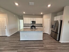 2828 Gilchrist Dr in Lorena, TX - Building Photo - Building Photo