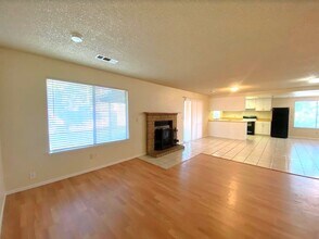 2911 Winners Cir in Atwater, CA - Foto de edificio - Building Photo