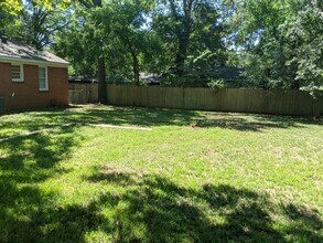 2417 S Kennedy Ave in Tyler, TX - Building Photo - Building Photo