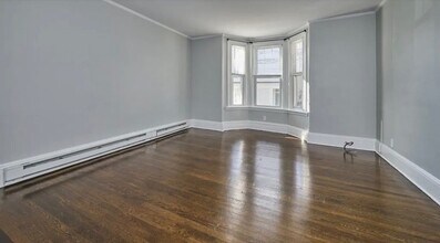 128 G St, Unit 128 G. Street Unit 1 in Boston, MA - Building Photo - Building Photo