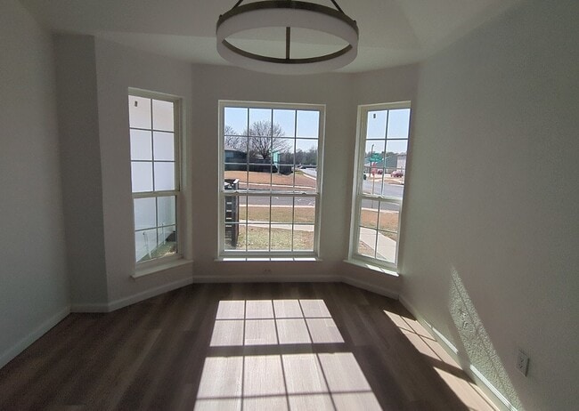 property at 2201 Tracey Ann Ln