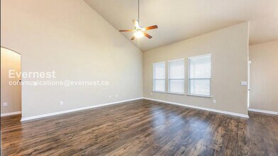 1974 Mexia Dr in Round Rock, TX - Building Photo - Building Photo