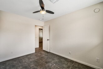 110 E Manhatton Dr in Tempe, AZ - Building Photo - Building Photo