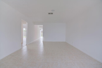 4698 Arthur St in Palm Beach Gardens, FL - Building Photo - Building Photo