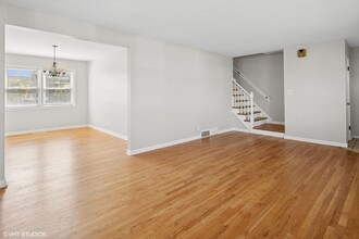 6341 N Leavitt St in Chicago, IL - Building Photo - Building Photo