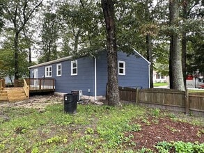 408 Apple Dr in Egg Harbor City, NJ - Building Photo - Building Photo