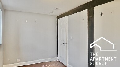 3539 W Grenshaw St, Unit G in Chicago, IL - Foto de edificio - Building Photo