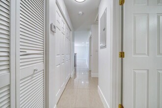 11492 SW 190th Terrace Rd in Miami, FL - Building Photo - Building Photo