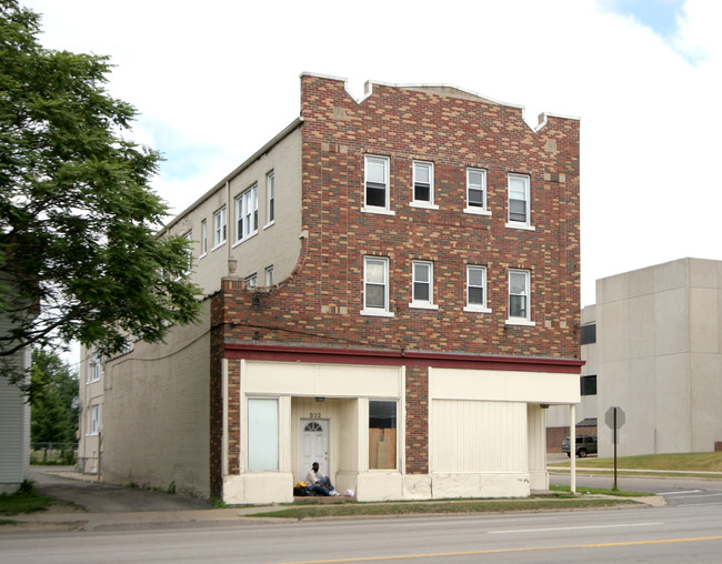 Huron - Prall in Pontiac, MI - Foto de edificio - Building Photo