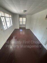 1225 1/2 11th St in St. Petersburg, FL - Foto de edificio - Building Photo