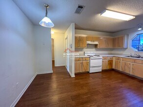 1297 Middlebrook Dr in Pensacola, FL - Building Photo - Building Photo