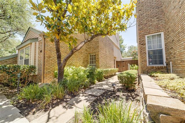 5565 Preston Oaks Rd in Dallas, TX - Building Photo - Building Photo