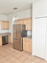 5328 Levi Ln in Sarasota, FL - Building Photo - Building Photo