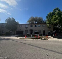 3619 Seminole Ave in Ft. Myers, FL - Building Photo