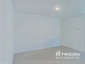 10700 Dusty Rnch Rd in Fort Worth, TX - Building Photo - Building Photo