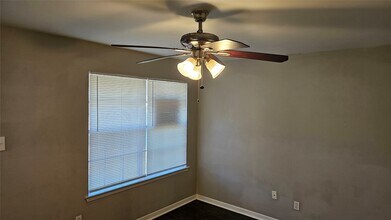 1543 Fashion Hill Dr in Houston, TX - Building Photo - Building Photo