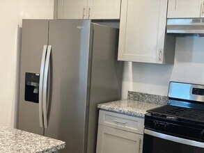 8119 Glenbrook Dr in Houston, TX - Building Photo - Building Photo