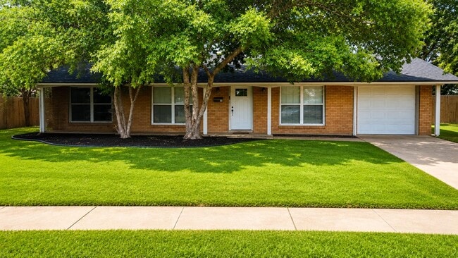 property at 5007 49th St