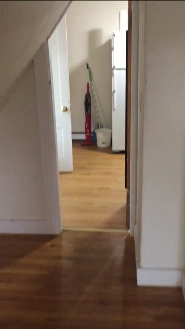 187 Beacon St, Unit 3 in Somerville, MA - Building Photo - Building Photo
