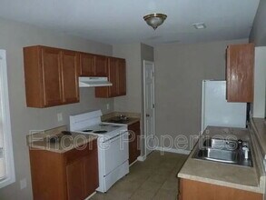 2004 Hart St in Durham, NC - Building Photo - Building Photo