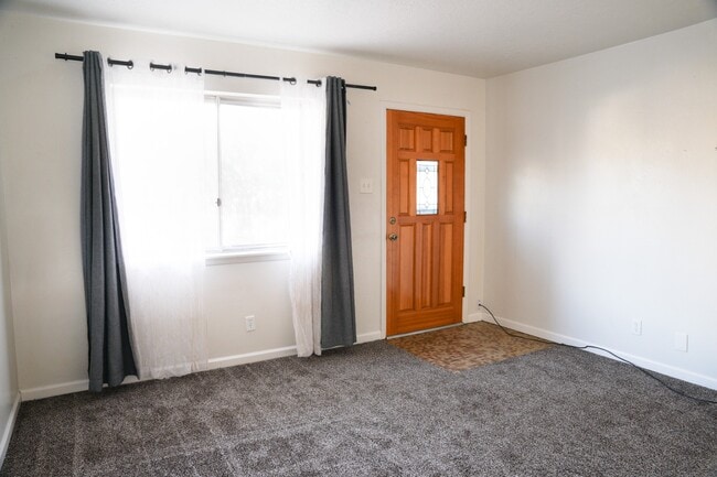 637 Jane St NE in Albuquerque, NM - Building Photo - Building Photo